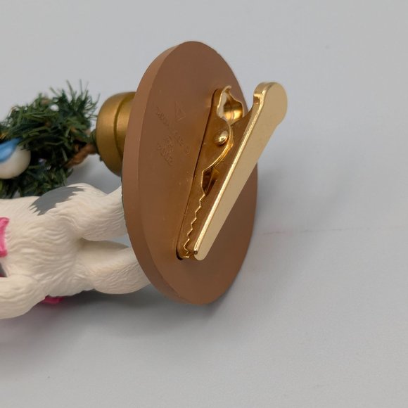 Hallmark Keepsake Mischievous Kittens Clip-On Ornament 2004 - 6th in Series - Picture 6 of 10